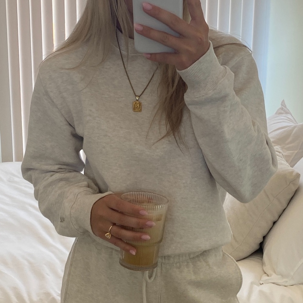 Aritizia Cream Sweater
